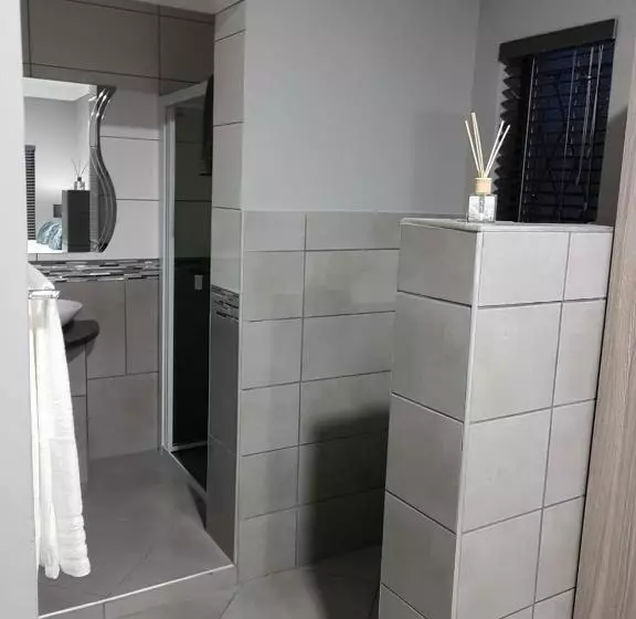 Majatalo A’ La Maison Guesthouse