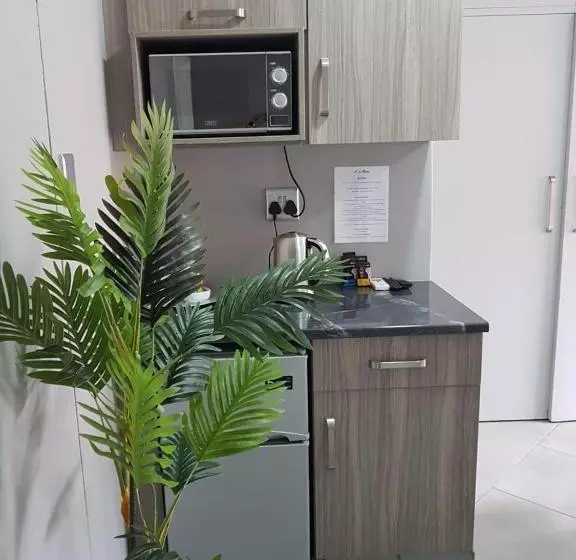 Majatalo A’ La Maison Guesthouse