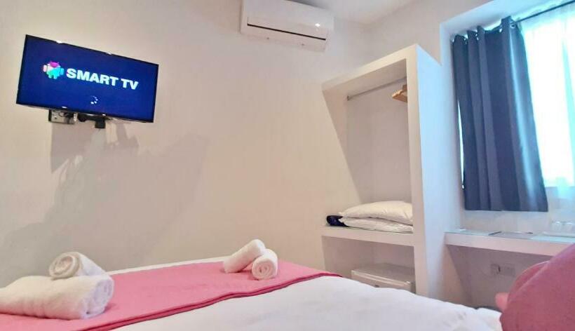 پانسیون Caro Boutique Guest House