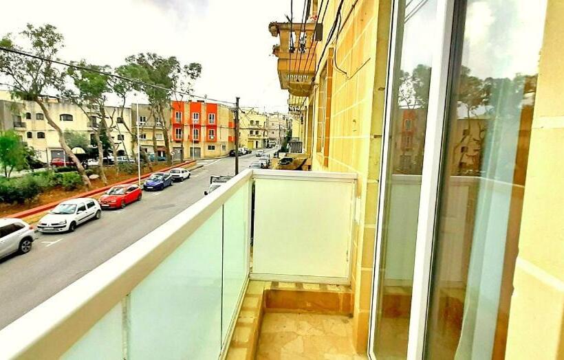 پانسیون Caro Boutique Guest House