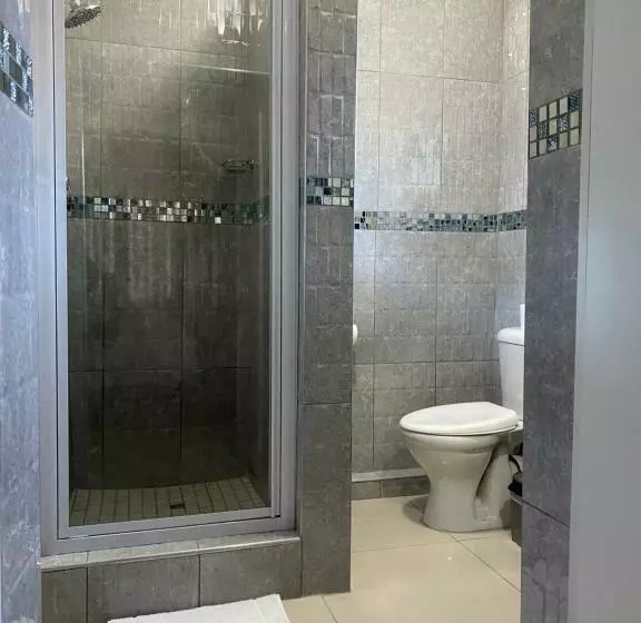 Majatalo The Outlook Guest House