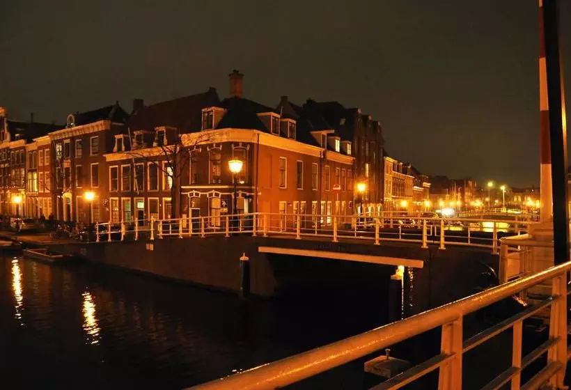 Hotell Lange Mare City  Leiden