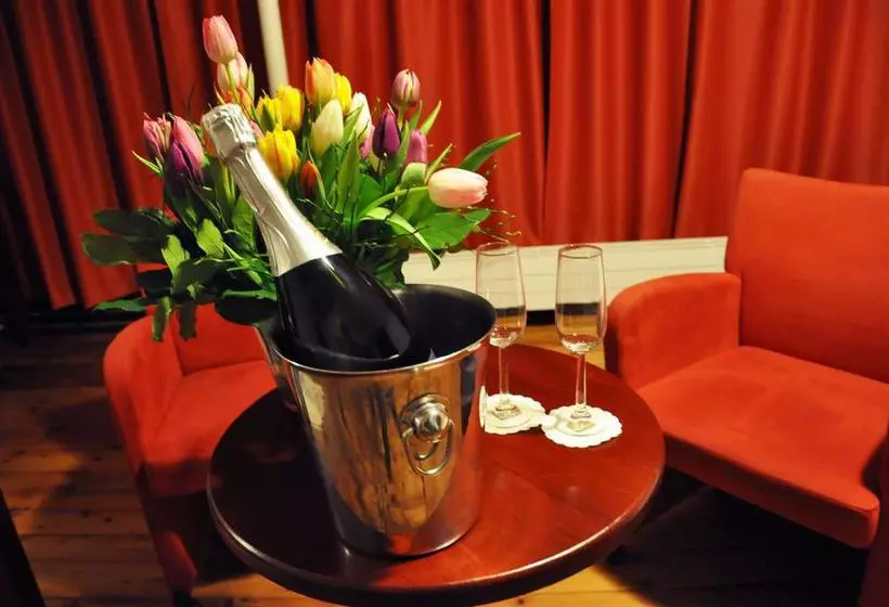 Hotell Lange Mare City  Leiden