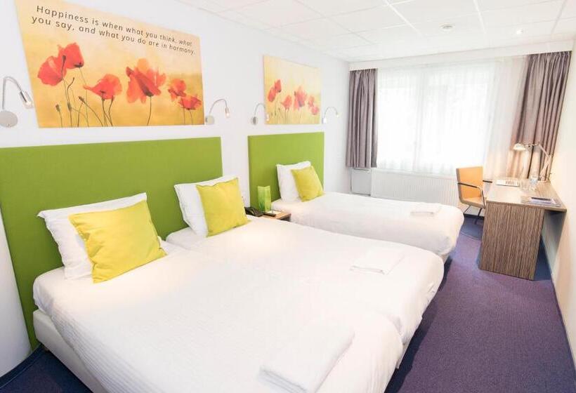 Hotelli Court Garden