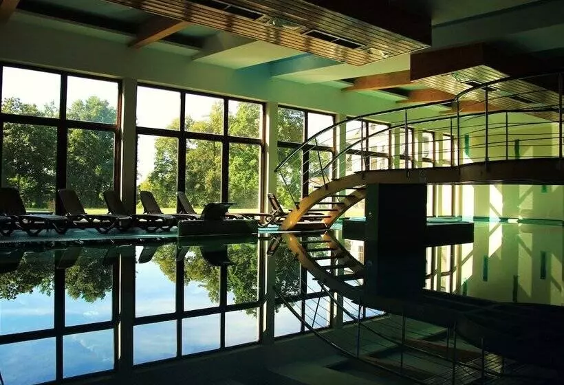 Dwór Kombornia Hotel&spa