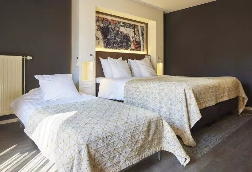 ホテル Auberge Du Bonheur