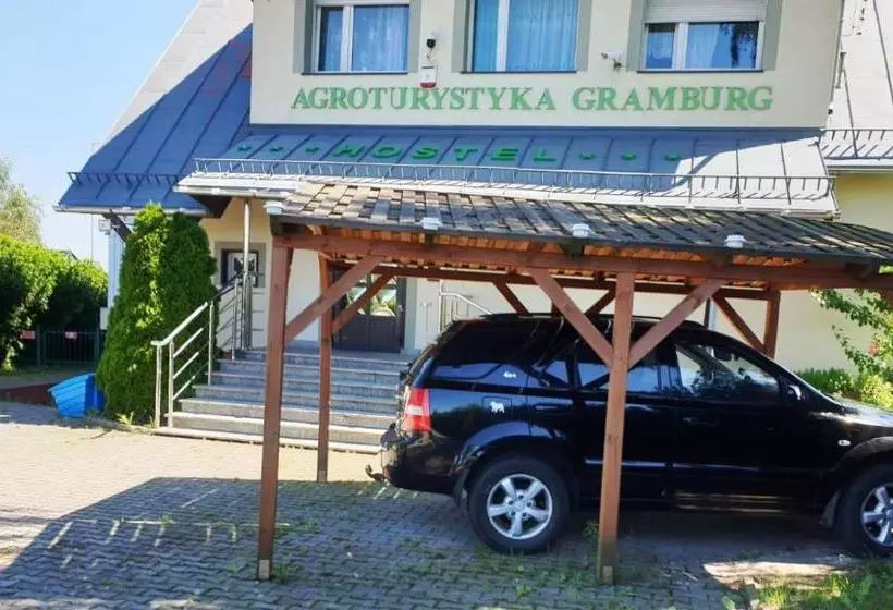 ホテル Agroturystyka Gramburg