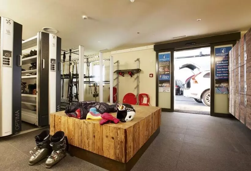 Hotelli Alpengasthof Grüner