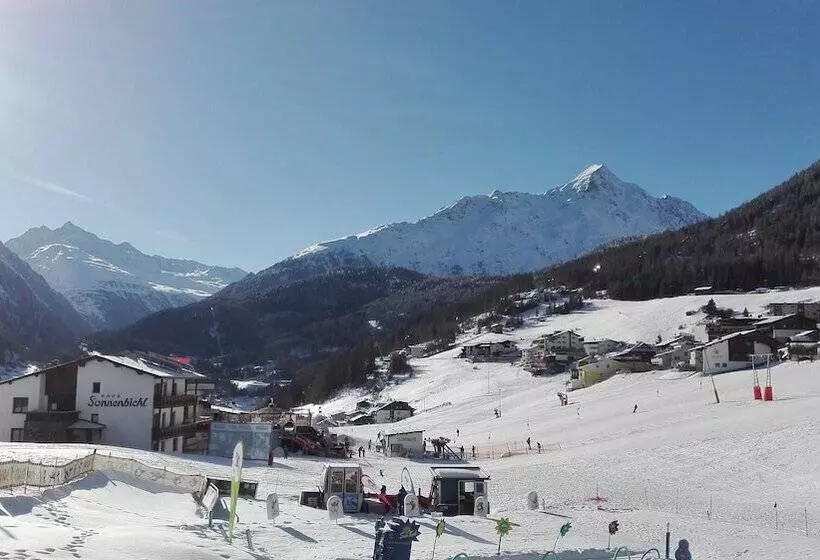 Hotelli Alpengasthof Grüner