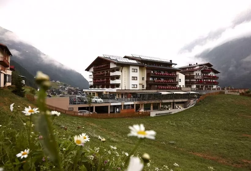 Hotelli Alpengasthof Grüner