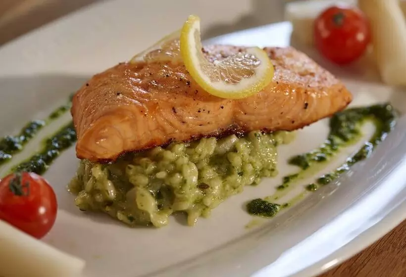 Hotelli Alpengasthof Grüner