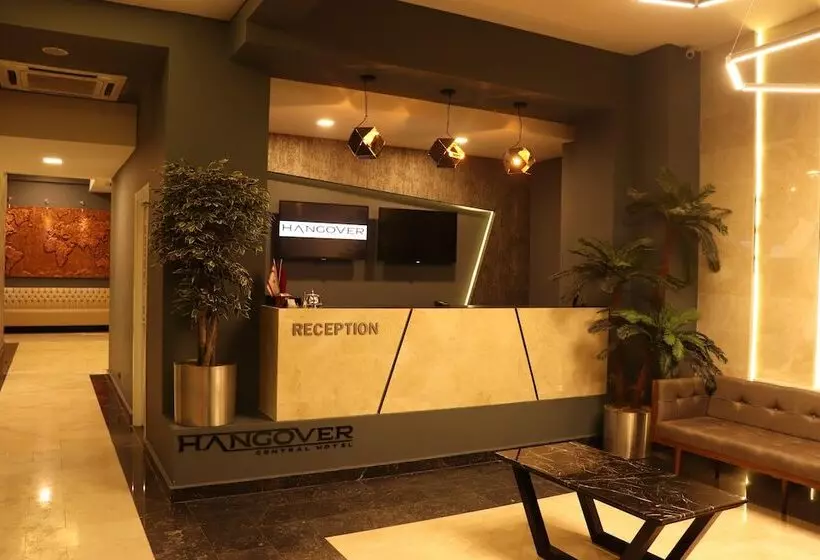 호텔 Hangover Central