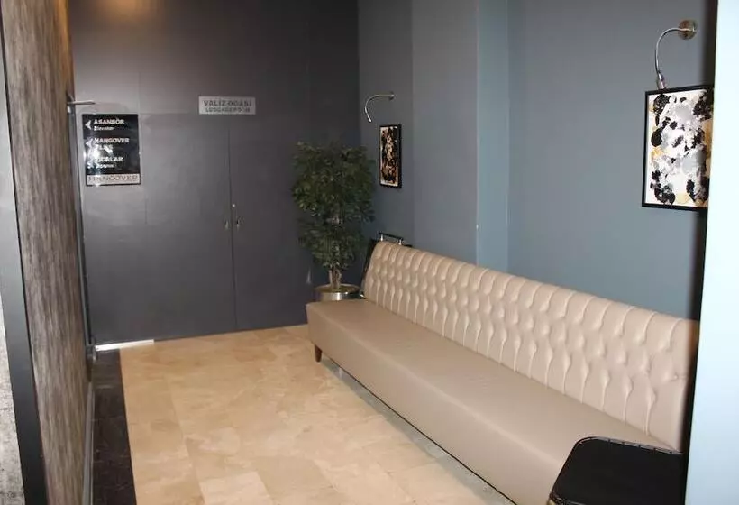 호텔 Hangover Central