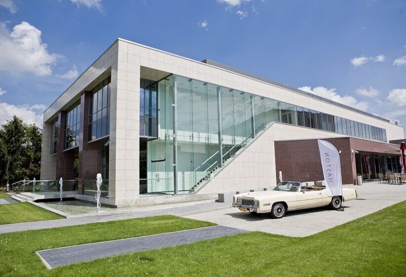 בית מלון כפרי Haston City