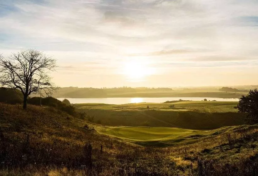 Отель Himmerland