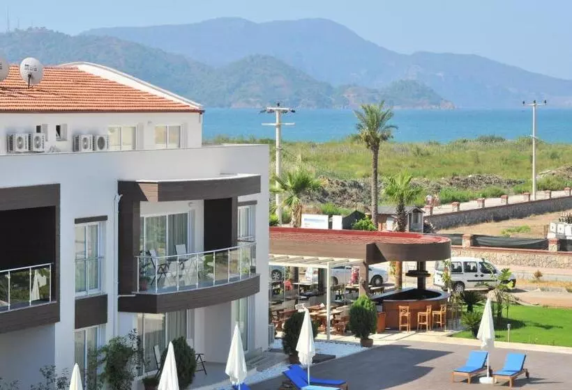 בית מלון כפרי Odyssey Residence Apartments