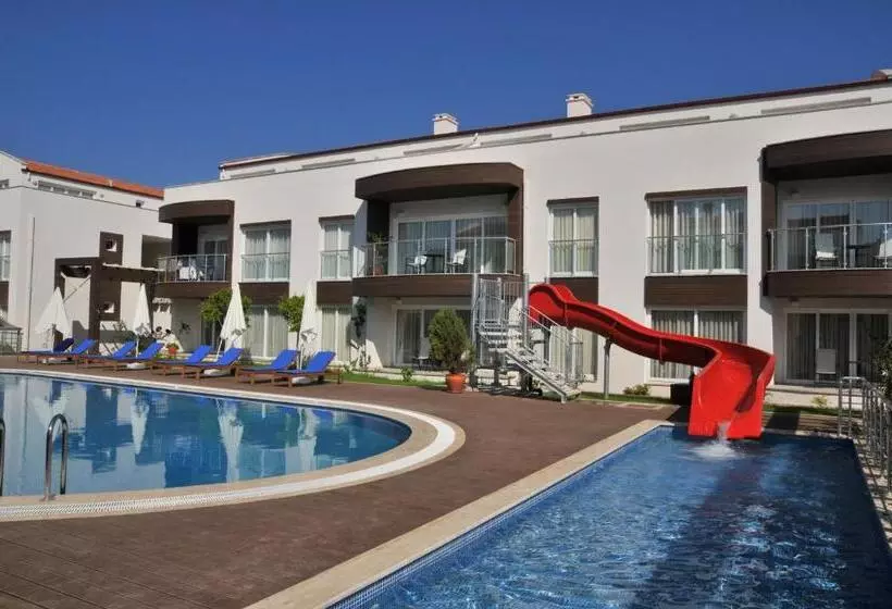 בית מלון כפרי Odyssey Residence Apartments