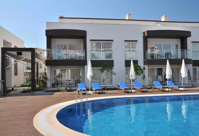 בית מלון כפרי Odyssey Residence Apartments