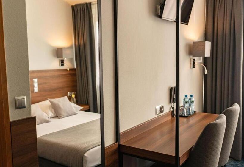 בית מלון כפרי Oliwski