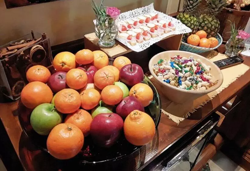 هتل Pensione Accademia  Villa Maravege