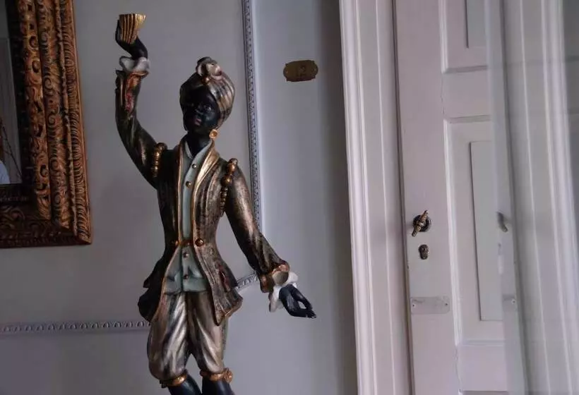 هتل Pensione Accademia  Villa Maravege