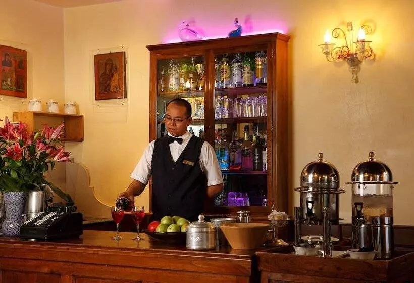 هتل Pensione Accademia  Villa Maravege