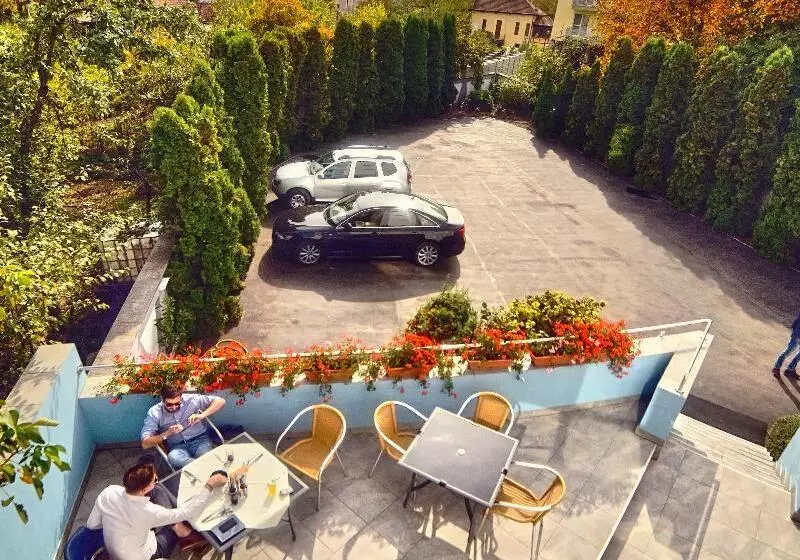 President By Timhotels