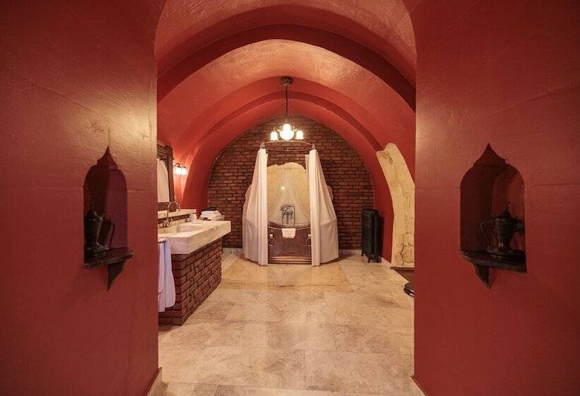 فندق Sacred House