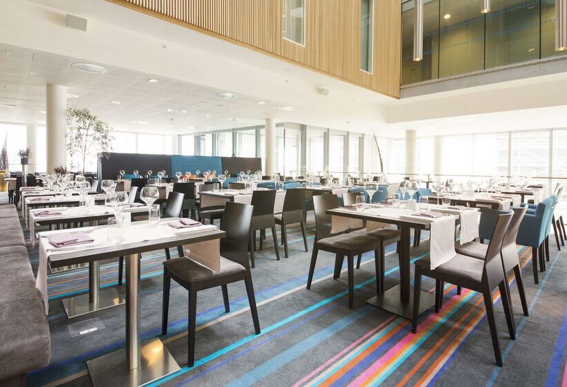 בית מלון כפרי Scandic Stavanger Airport