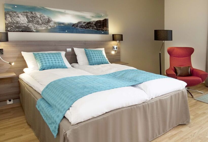 בית מלון כפרי Scandic Stavanger Airport