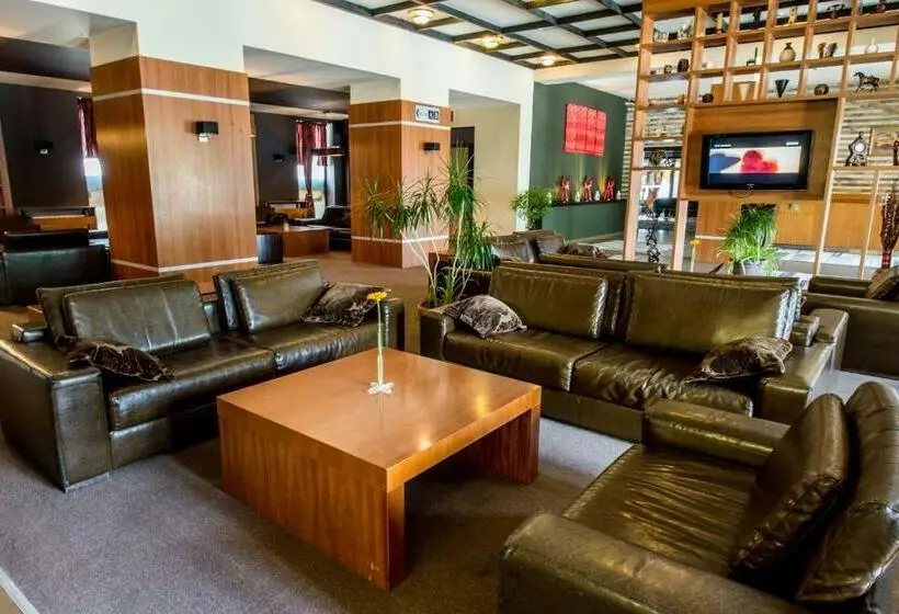 Snezhanka Hotel Pamporovo   Half Board & Ski