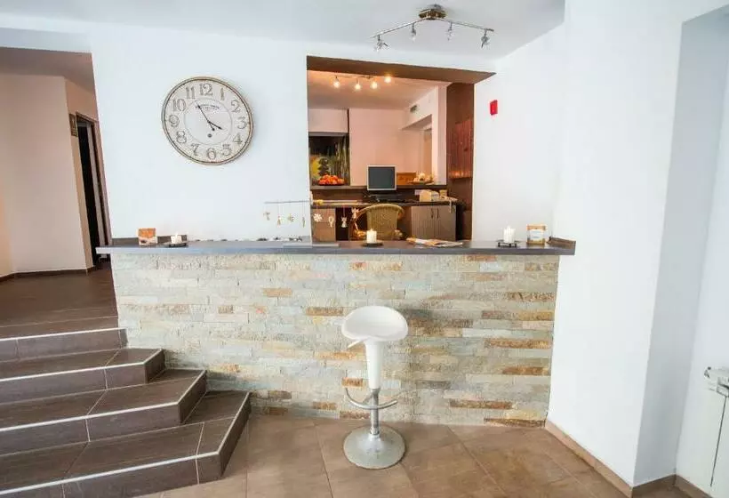 Snezhanka Hotel Pamporovo   Half Board & Ski