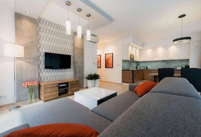 Inqse Wroclaw | Centre