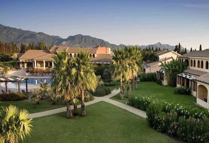 Lantana Resort Hotel&apartments