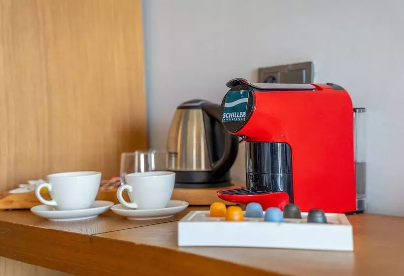 Moyo Luxury Boutique Hotel & Beach