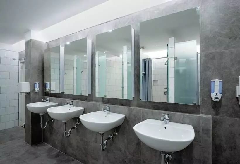 Herberge Bobopod Kota Lama, Semarang