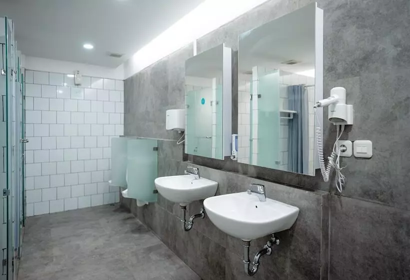 Herberge Bobopod Kota Lama, Semarang