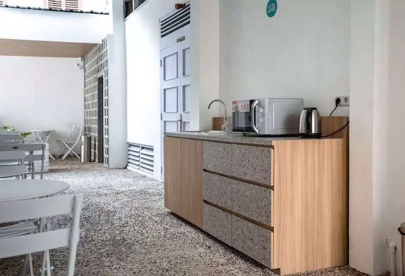 Herberge Bobopod Kota Lama, Semarang