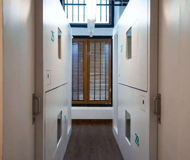 Herberge Bobopod Kota Lama, Semarang