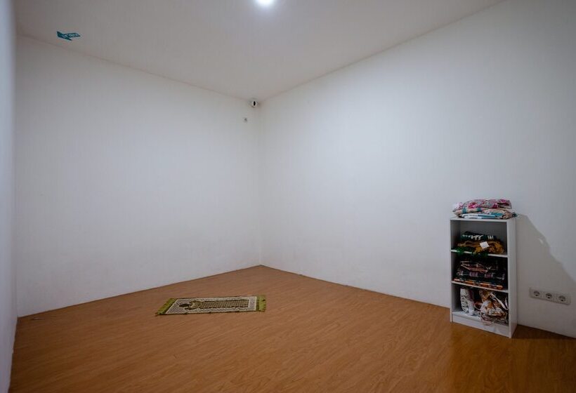 فندق صغير Bobopod Kota Lama, Semarang