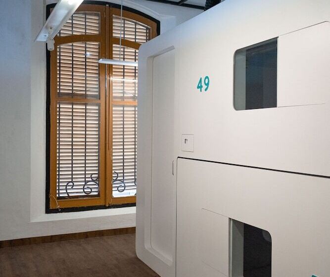 فندق صغير Bobopod Kota Lama, Semarang