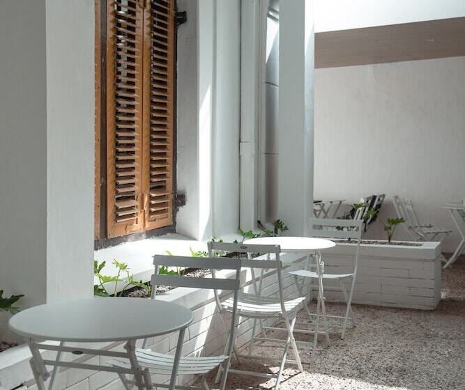 فندق صغير Bobopod Kota Lama, Semarang