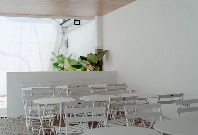 فندق صغير Bobopod Kota Lama, Semarang