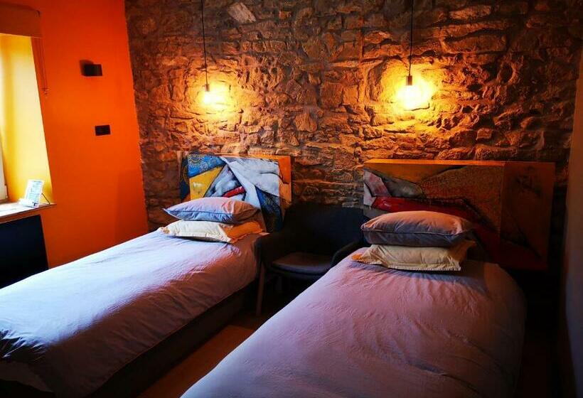 צימר Aura D épices