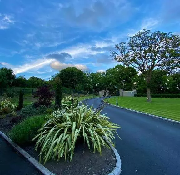 تختخواب و صبحانه Bailey S Court, Guest Accommodation