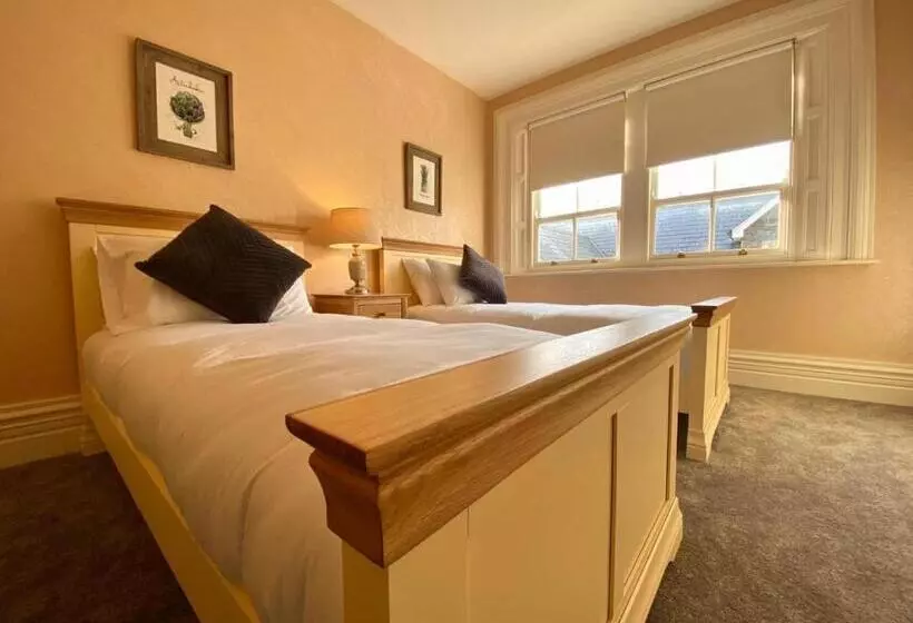 تختخواب و صبحانه Bailey S Court, Guest Accommodation
