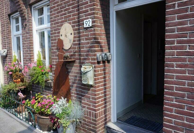 צימר De Bezige Bij