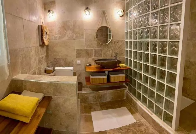 Aamiaismajoitus (B&B) La Case O Zoizos