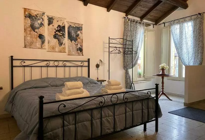 Aamiaismajoitus (B&B) La Corte Segreta Tivoli