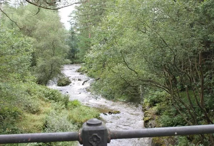 تختخواب و صبحانه Loch Arklet House